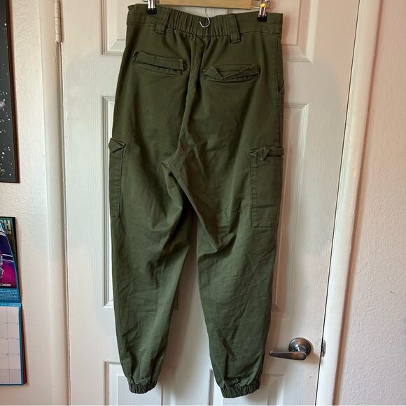 BDG Army Green Cargo Jogger Pants size Medium - Picture 10 of 10